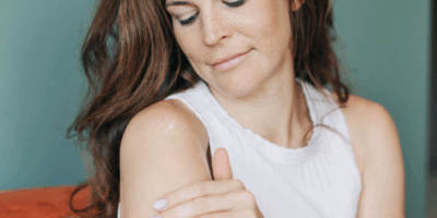 Fourmillements et engourdissements dans le bras – causes possibles